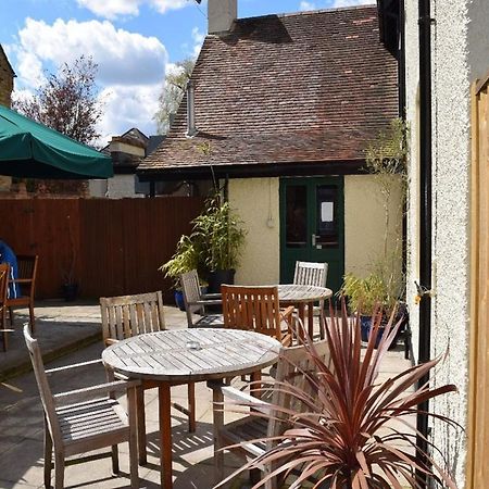 Sir Douglas Haig Inn Effingham Ngoại thất bức ảnh