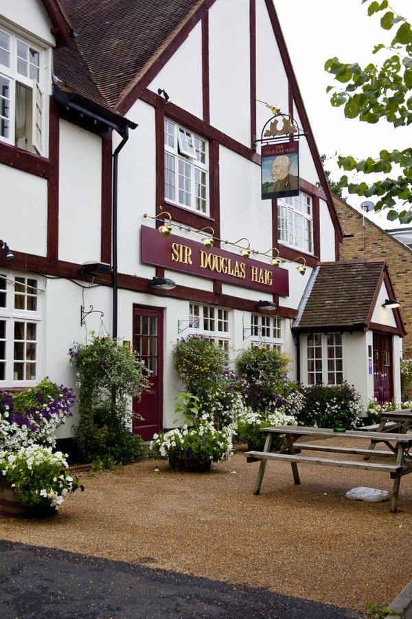 Sir Douglas Haig Inn Effingham Ngoại thất bức ảnh