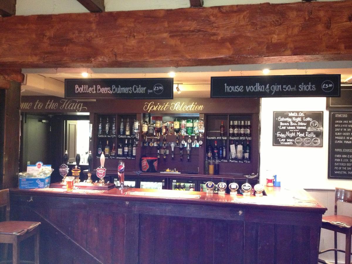 Sir Douglas Haig Inn Effingham Ngoại thất bức ảnh
